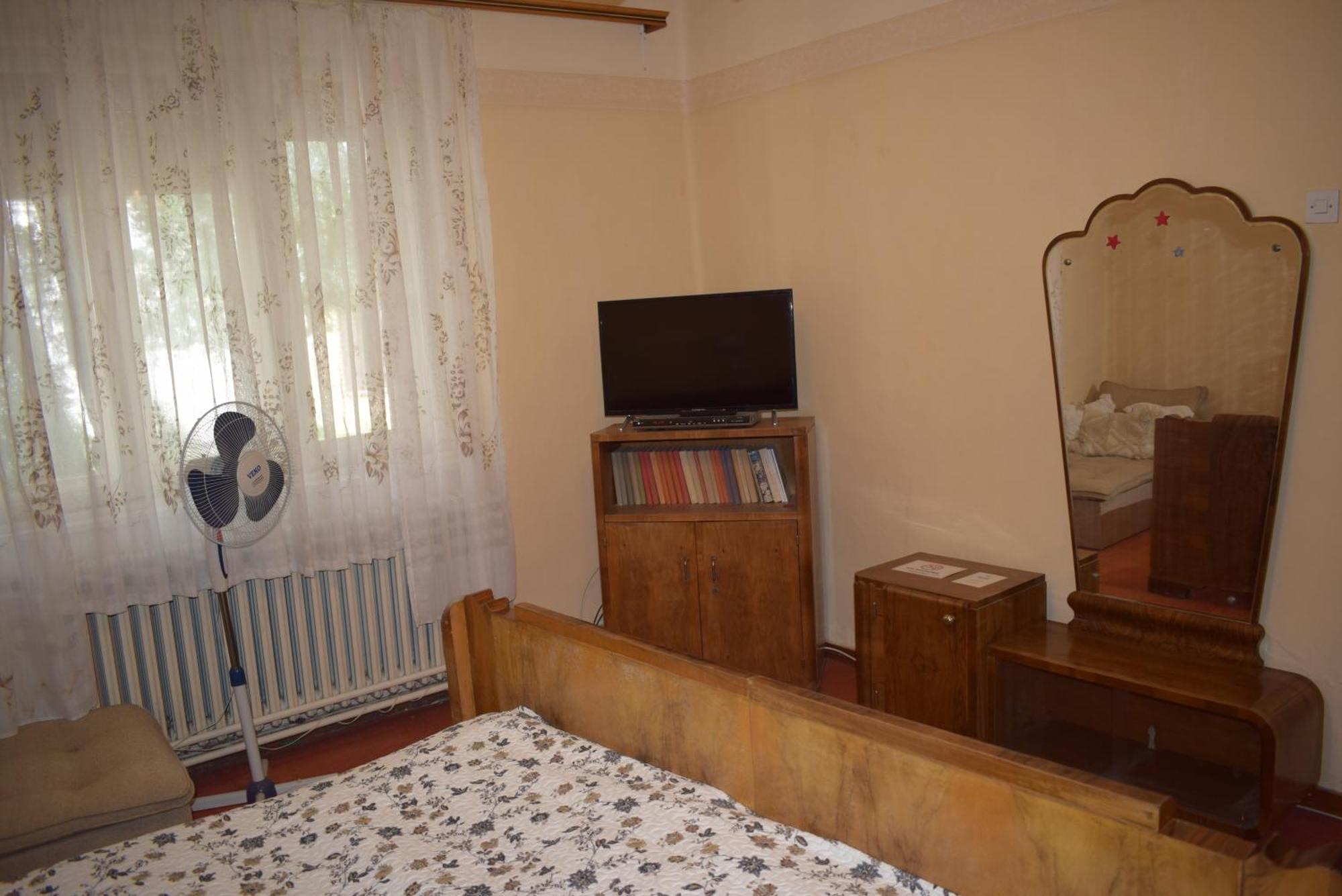Guest House Tisza Haz Senta Luaran gambar